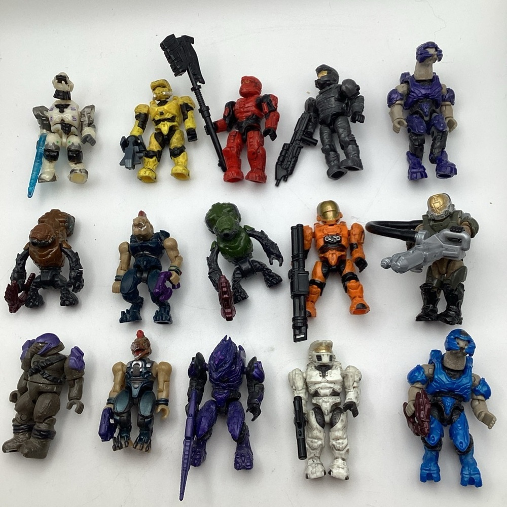 Halo Mega Construx lot of 15 figures Plus Weapons (lot1)